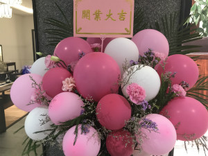 这里有美景，有美食，还有2121非凡 | 新疆首家直营店&mdash;&mdash;乌鲁木齐高铁站店开业